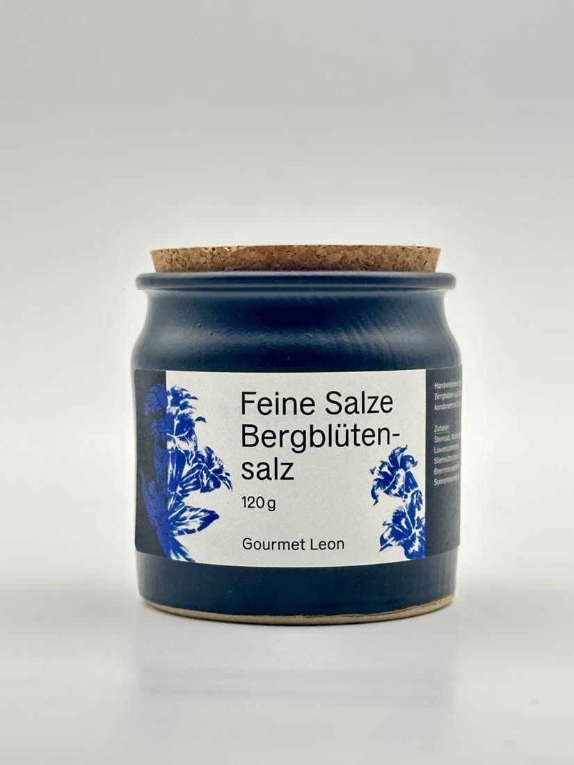 Steinsalz mit Bergblüten im Steintopf 120g