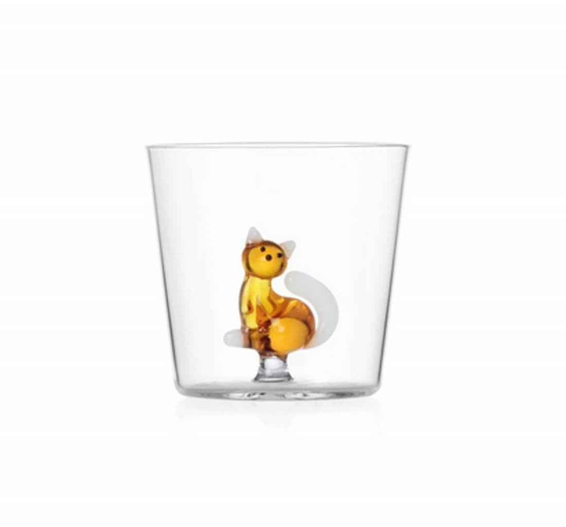 TABBY CAT Tumbler Cat mit white tail